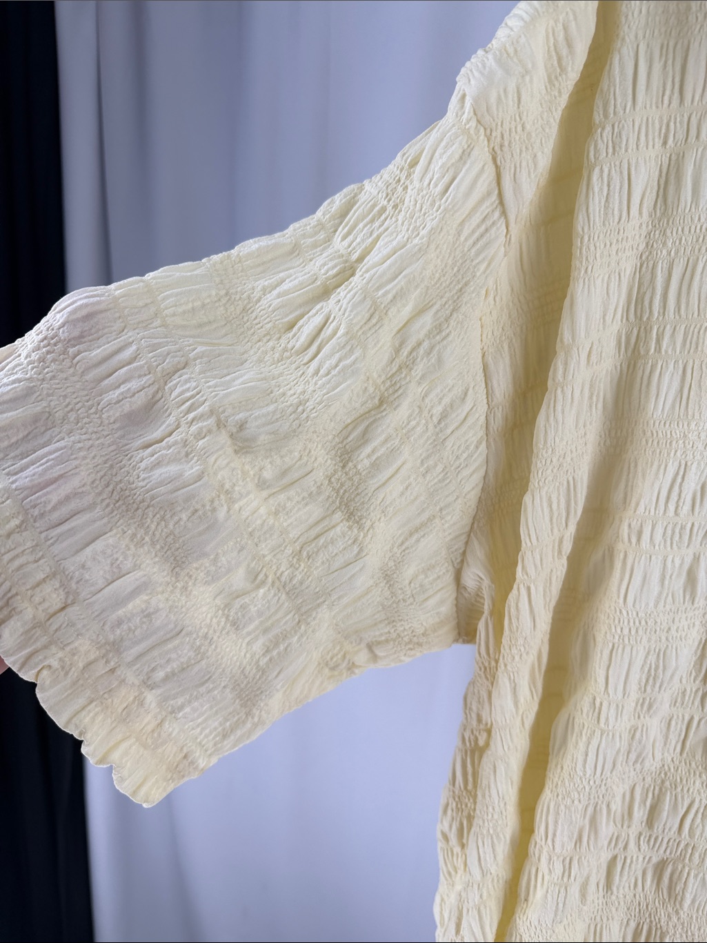 Nordstrom Rack Butter Yellow Textured Oversized Button Shirt L Nwt Flaw — image 4 of 7